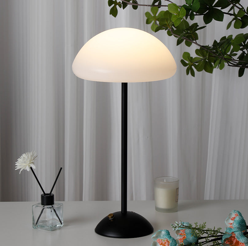 Mushroom Table Lamp With USB Dimming