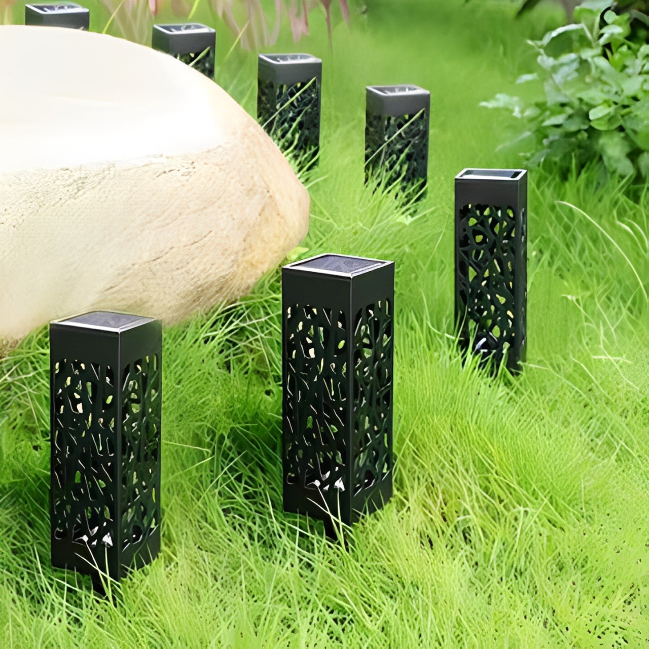 Norroe - Solar Garden Light Pole - Wireless Solar Outdoor Lamp