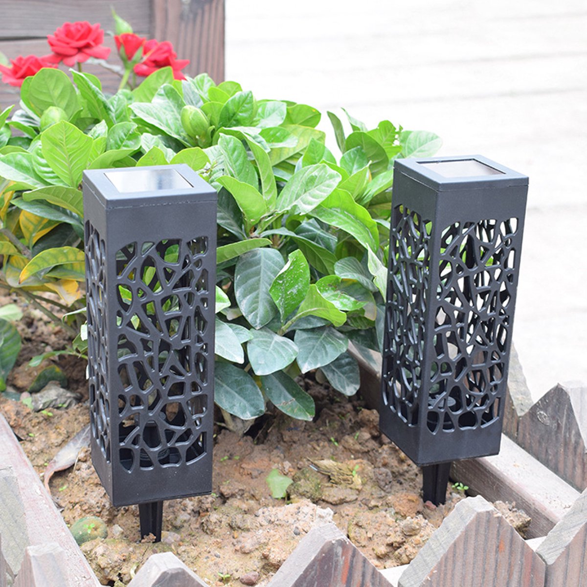 Norroe - Solar Garden Light Pole - Wireless Solar Outdoor Lamp