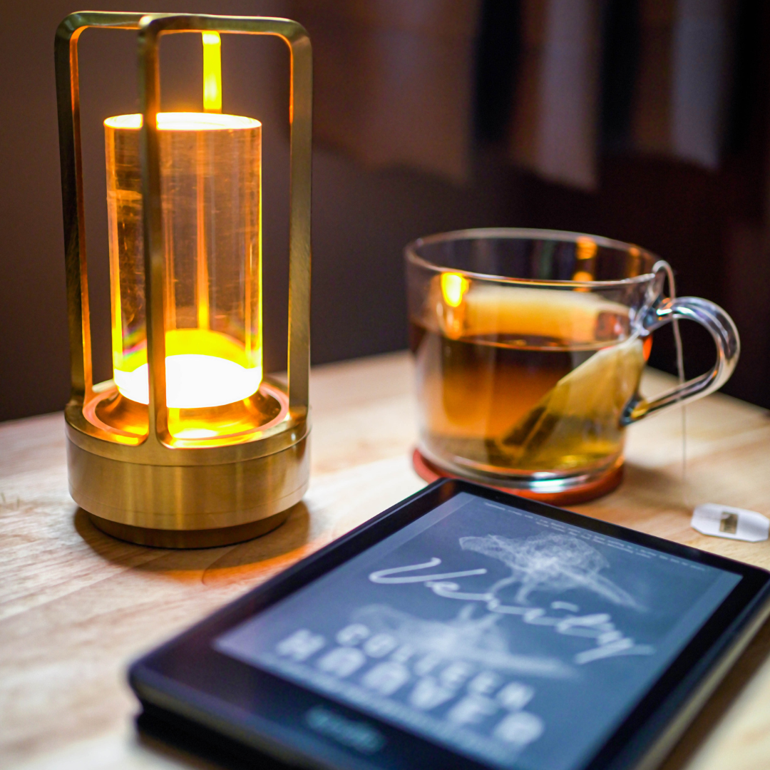 Aurelle | Crystal Lantern Light
