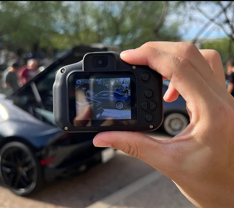 NostalgiaCam Mini Vintage Style Camera With 2000s Filter