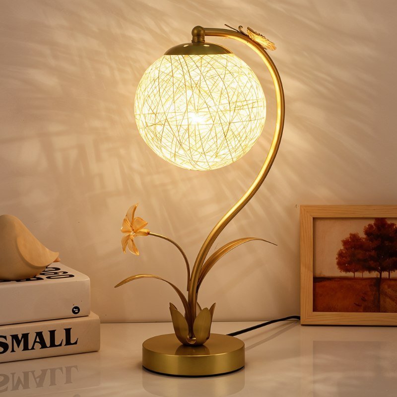 Liora Bordlampe