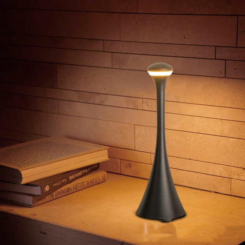 Luma | Ledningsfri oppladbar bordlampe, slank moderne design