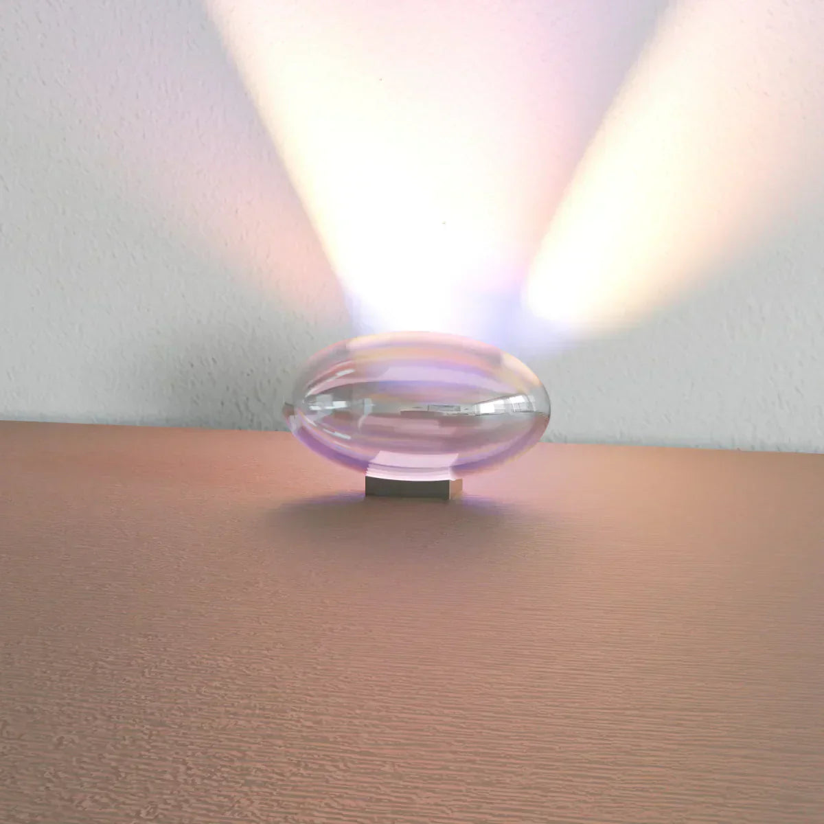 Lampa stołowa Crystal Eye firmy Liora