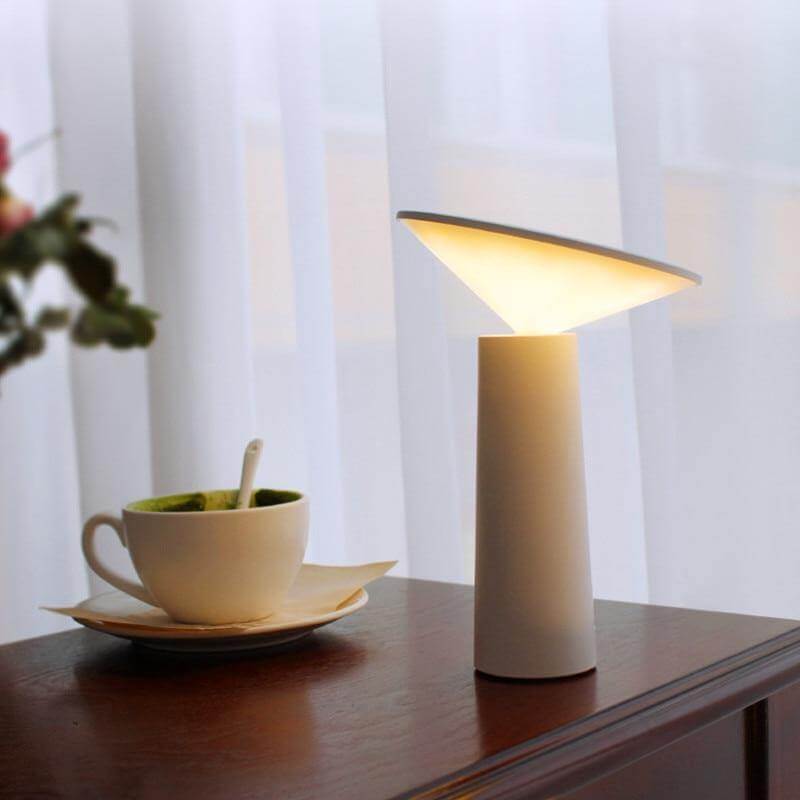 LumaCharge oppladbar LED skrivebordslampe for lesing, berøringsbryter, 3 dimmbare moduser