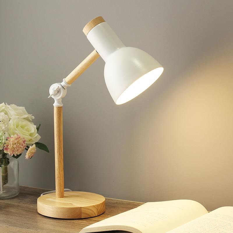 Scandi tre skrivebordslampe