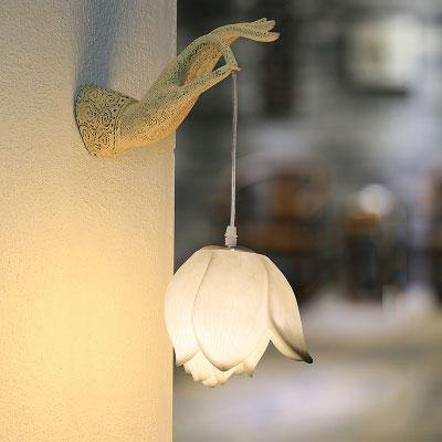 Lianora moderne kinesisk lotus vegglampe