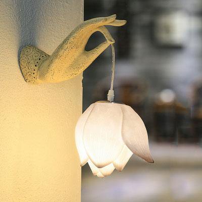 Lianora moderne kinesisk lotus vegglampe