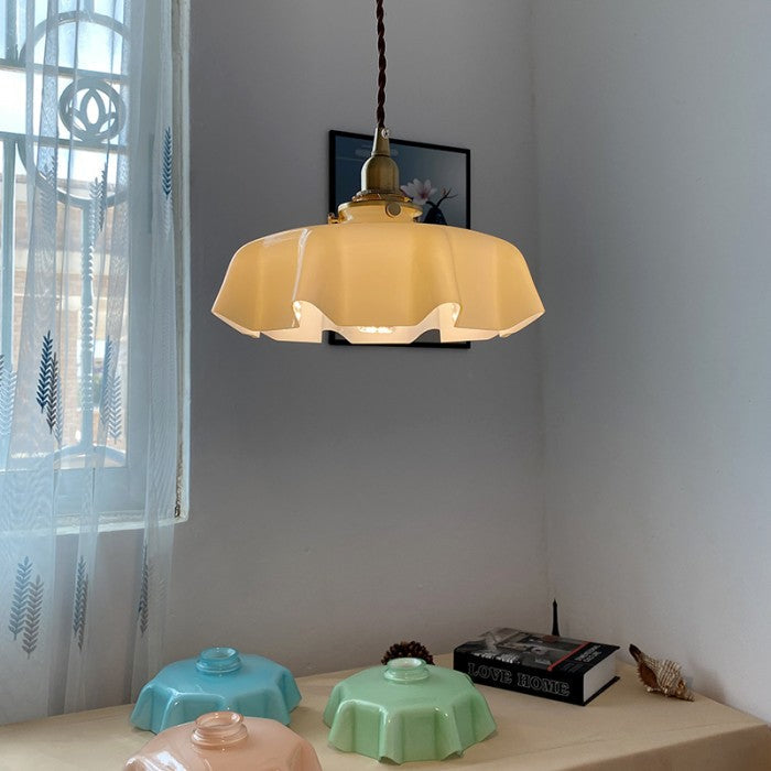 Liora Retro Krem Glass Blomstret Hengelampe