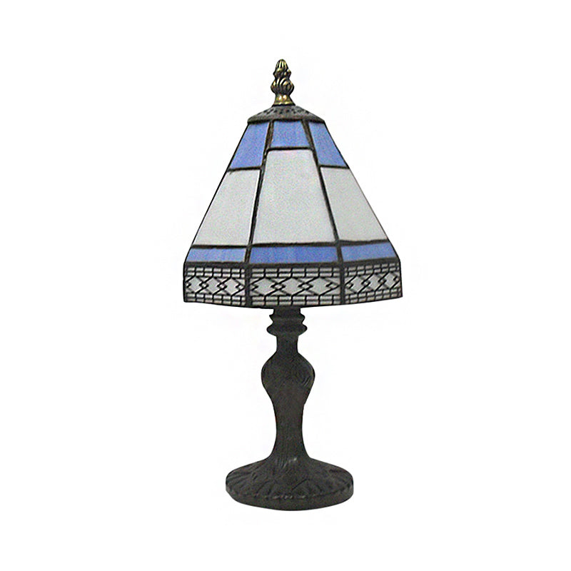Aleron | Lampada da comodino conica beige e blu, stile vetro colorato a singola testa