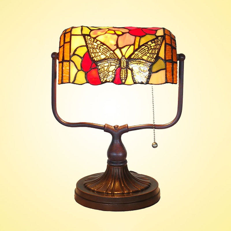 Lampada da tavolo mediterranea Aurelle con testa singola, vetro bianco tagliato a mano, motivo farfalla, lampada da banchiere con catena a tirante