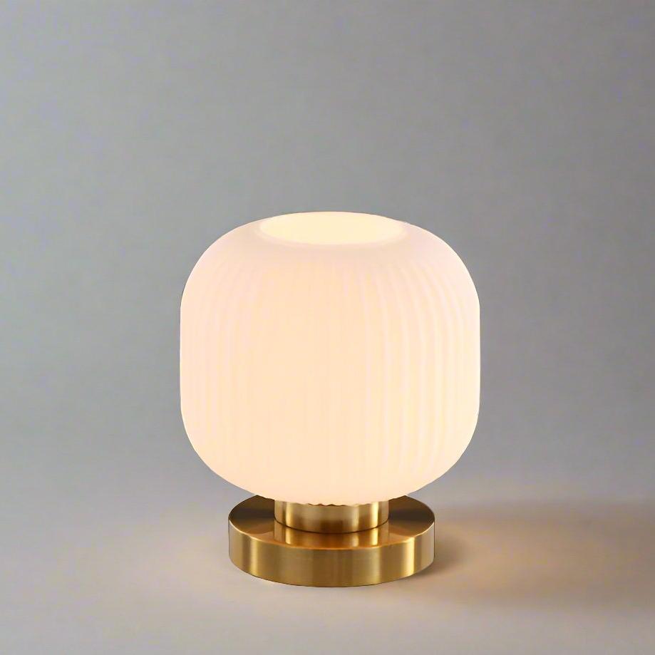 Skye | Lampa z bursztynem nordyckim