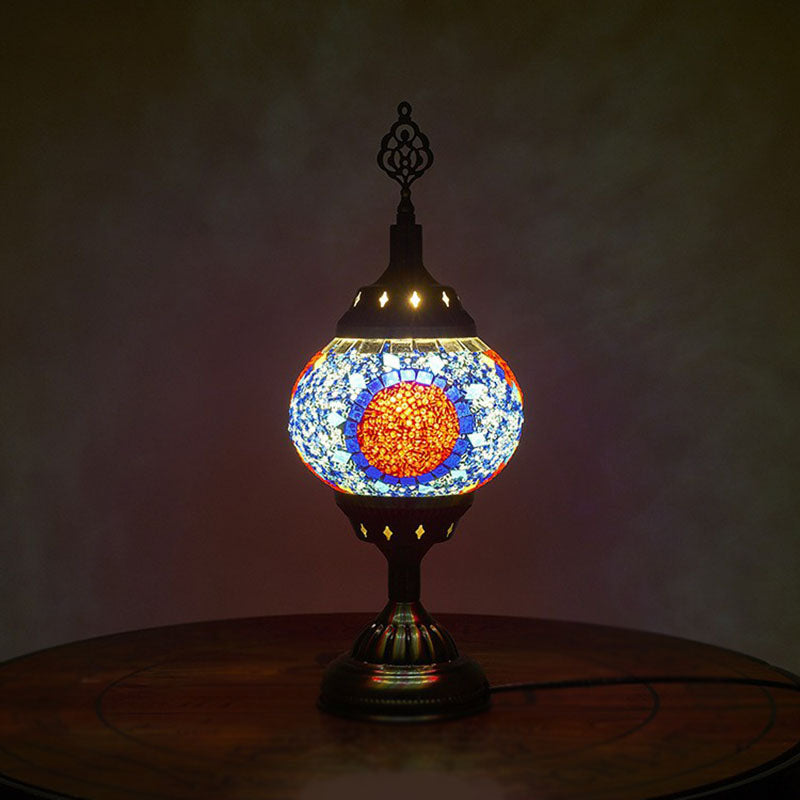 Aldara | Lampada da comodino in ferro a forma di urna con una luce, stile turco, finitura bronzo