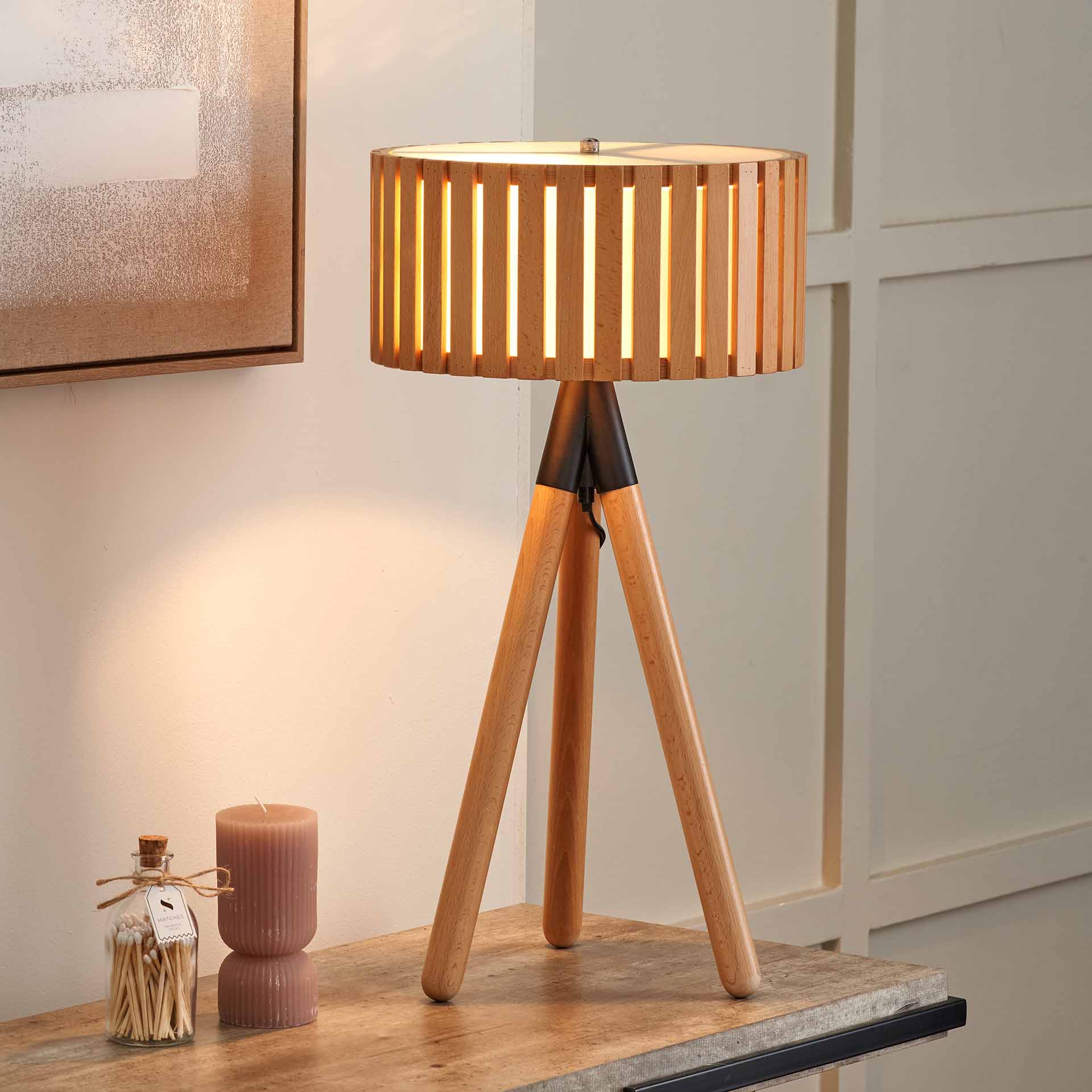 Avenby | Lampa stołowa na trójnogu z naturalnymi drewnianymi listwami
