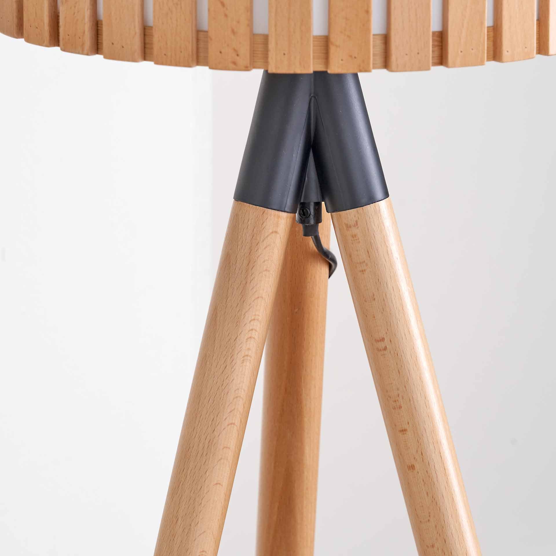 Avenby | Lampa stołowa na trójnogu z naturalnymi drewnianymi listwami