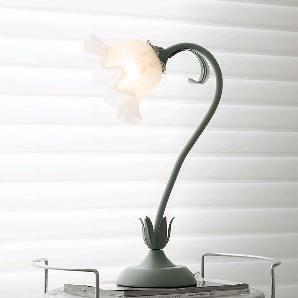 Sorene | Lily Motif Table Lamp