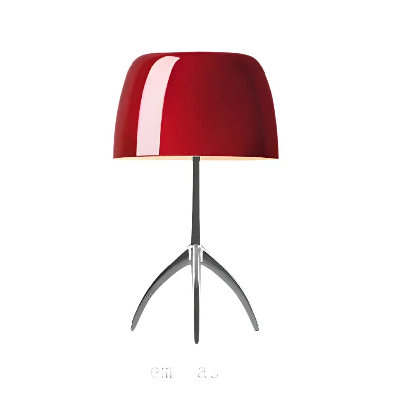 Lampada da tavolo a treppiede LED moderna Arven per illuminazione da scrivania elegante