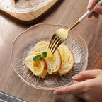 Kultakoristeiset lasiset jälkiruokalautaset | Tyylikäs astiasto