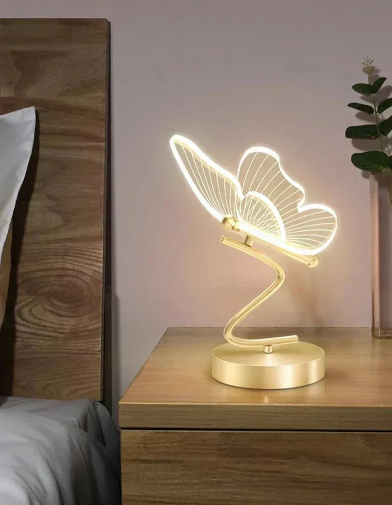 Aurelle | Lampada da tavolo di lusso contemporaneo ispirata a una farfalla