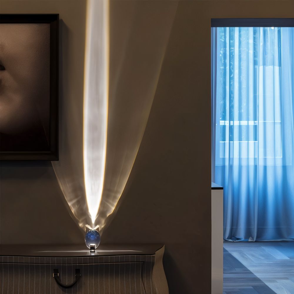 Crystal Eye bordlampe av Liora