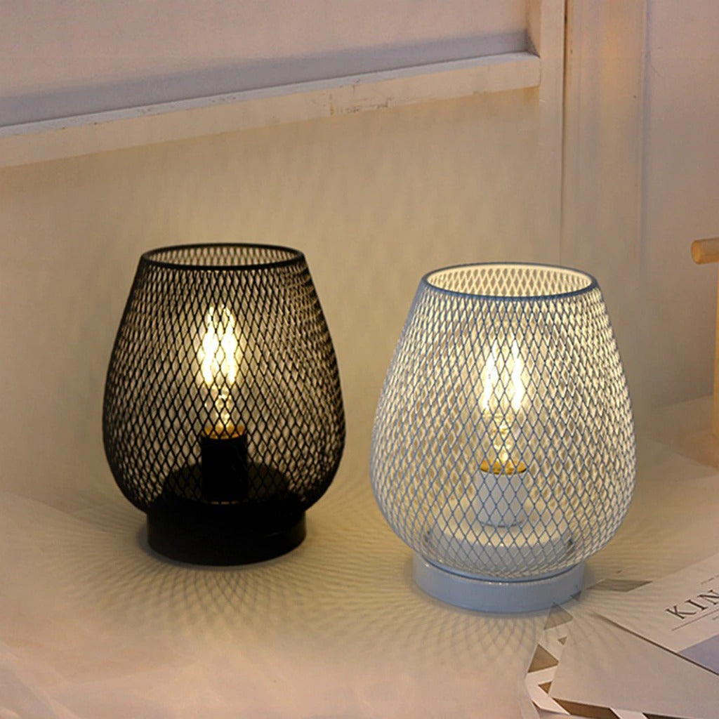 Lampa nocna z industrialną klatką