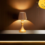 Lampada da comodino bianca ricaricabile Alera con controlli touch