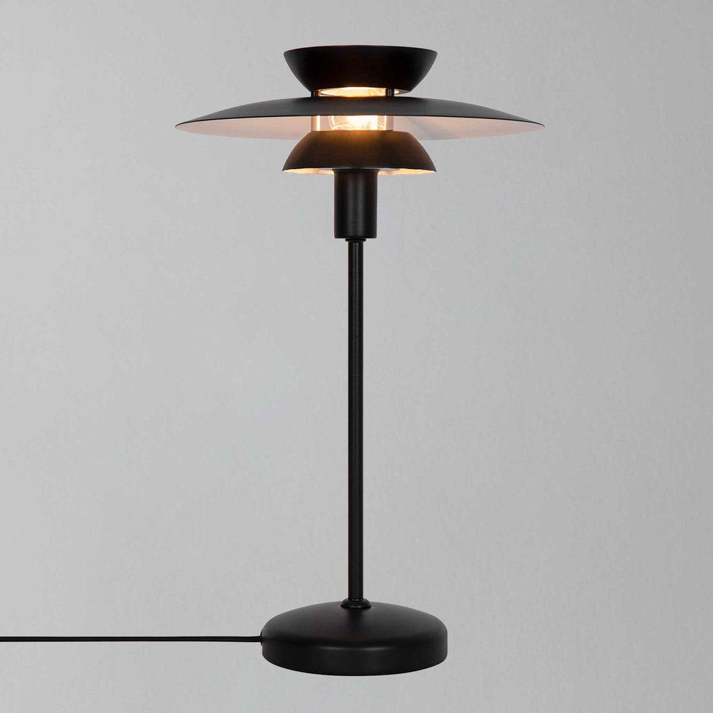 Liora bordlampe i svart