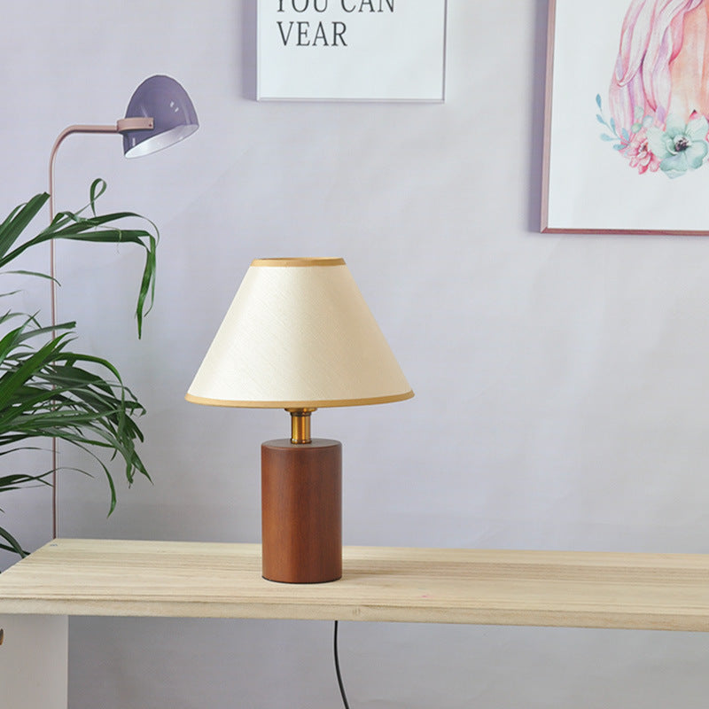 Miyabi Retro-Inspired Japanese Table Lamp